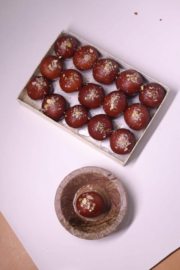 Mawa Pista Gulab Jamun